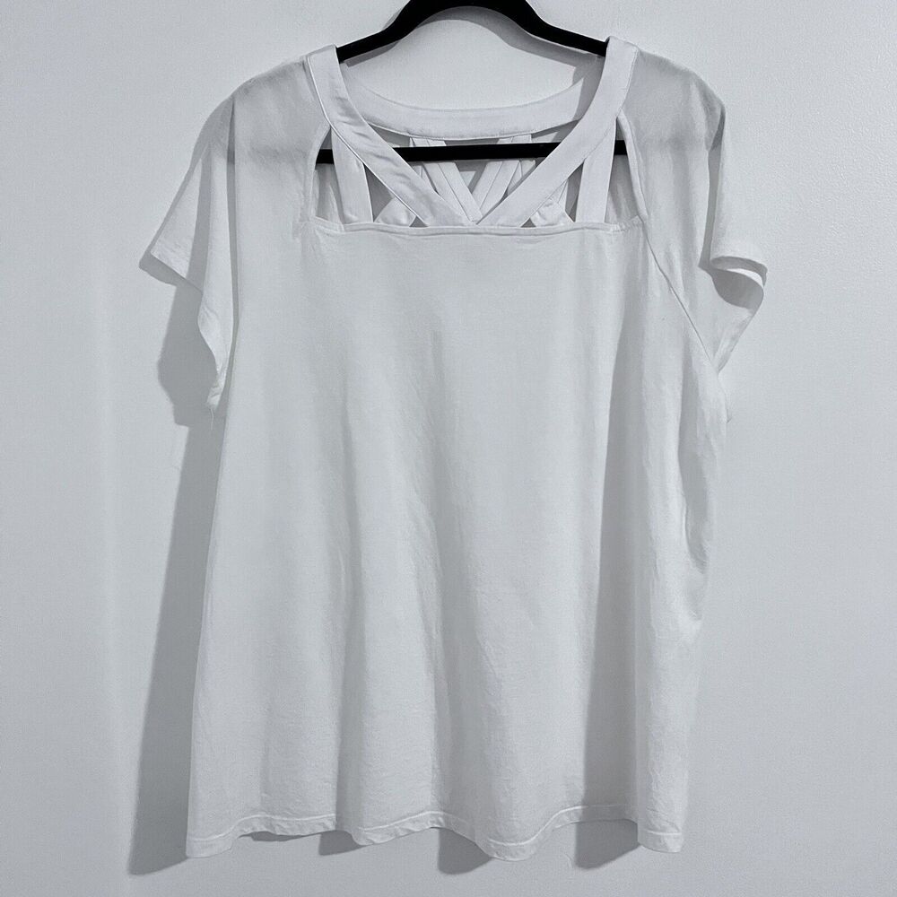 Lane Bryant White Cut Out Short Sleeve Top Size 18/ 20 Geometric Lightweight